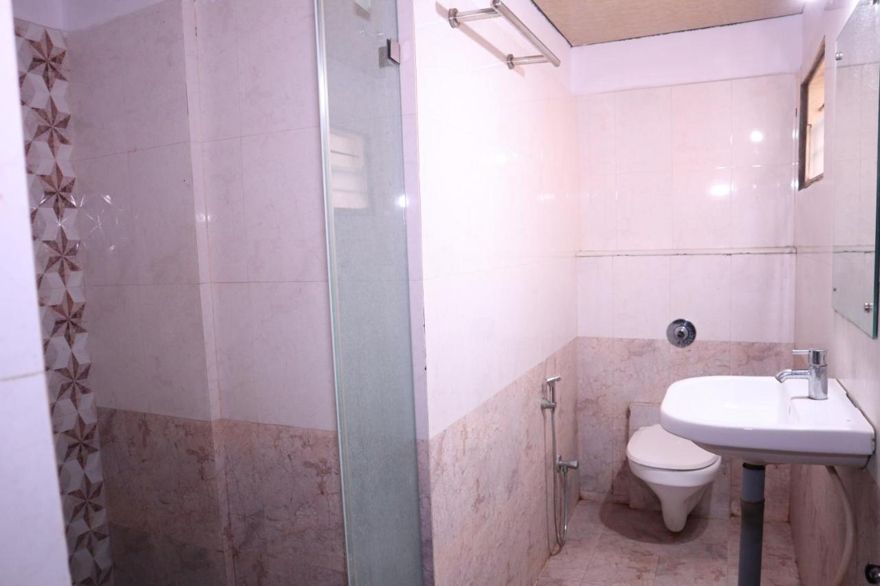 העיר בנגלור Smilestay Bns Lodge מראה חיצוני תמונה