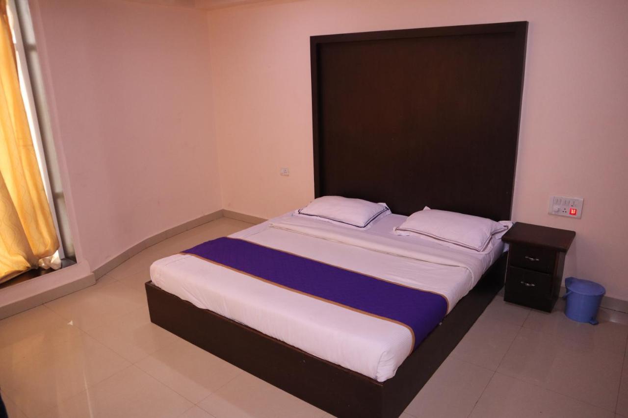 העיר בנגלור Smilestay Bns Lodge מראה חיצוני תמונה