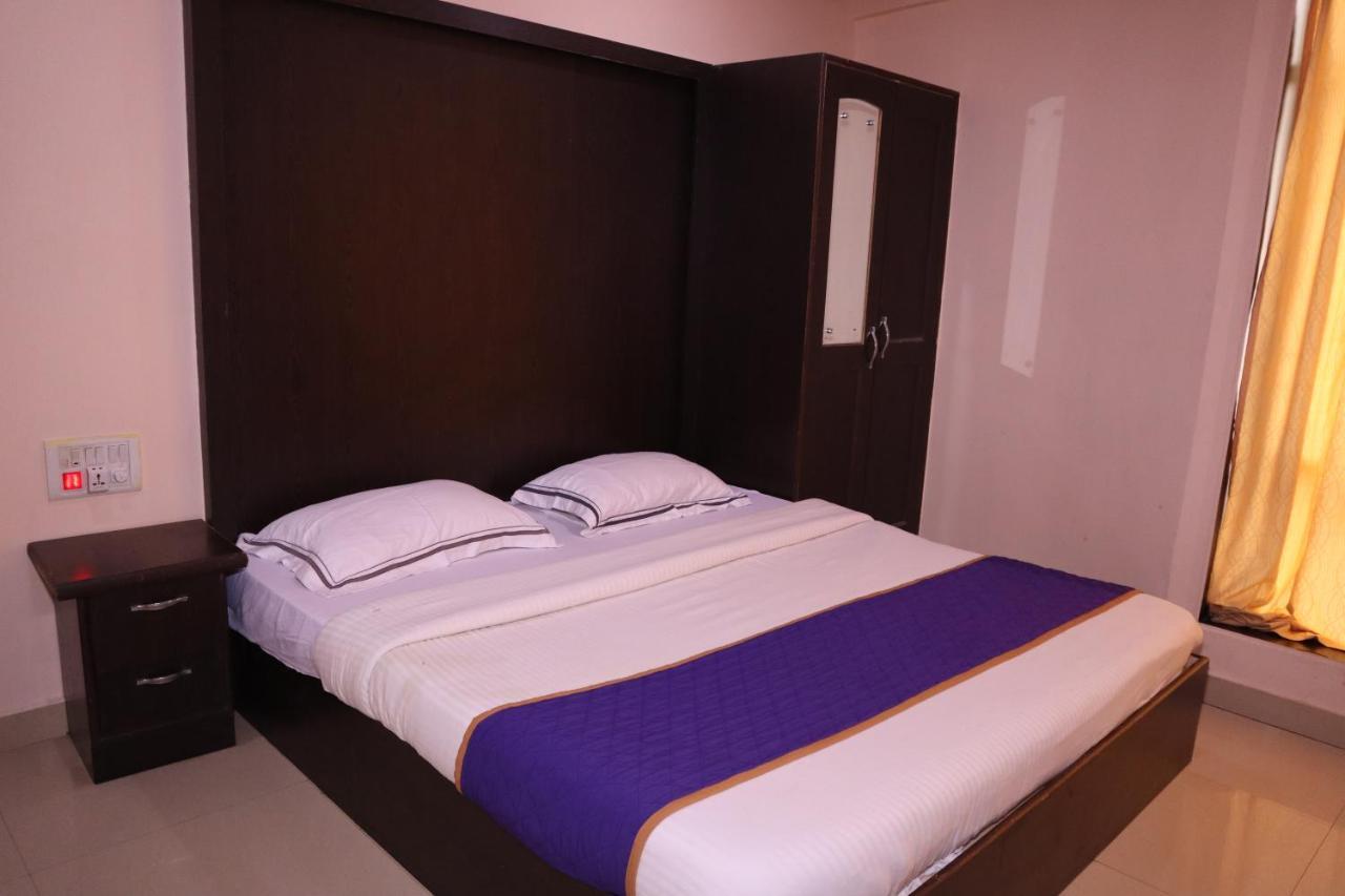 העיר בנגלור Smilestay Bns Lodge מראה חיצוני תמונה